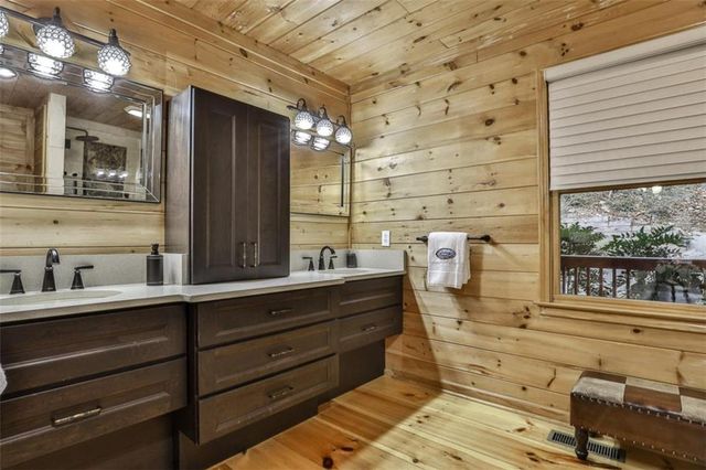 178 Novena Court, Ellijay, GA 30540