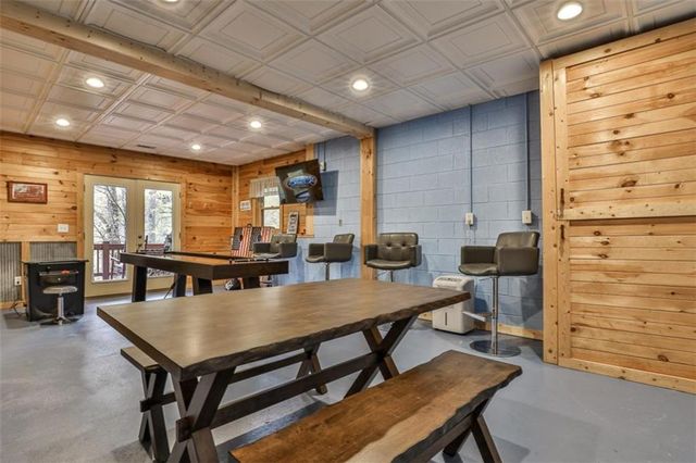 178 Novena Court, Ellijay, GA 30540