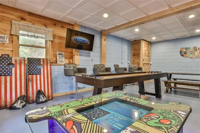 178 Novena Court, Ellijay, GA 30540