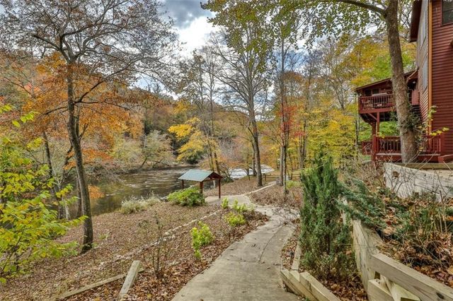 178 Novena Court, Ellijay, GA 30540