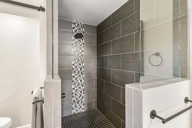 5530 Overlook Ct, Plymouth, CA 95669