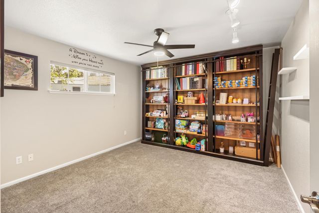 5530 Overlook Ct, Plymouth, CA 95669