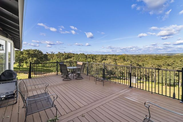 5530 Overlook Ct, Plymouth, CA 95669