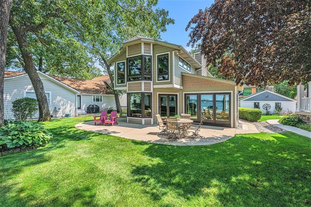 10148 Harris Drive, Portage, MI 49002