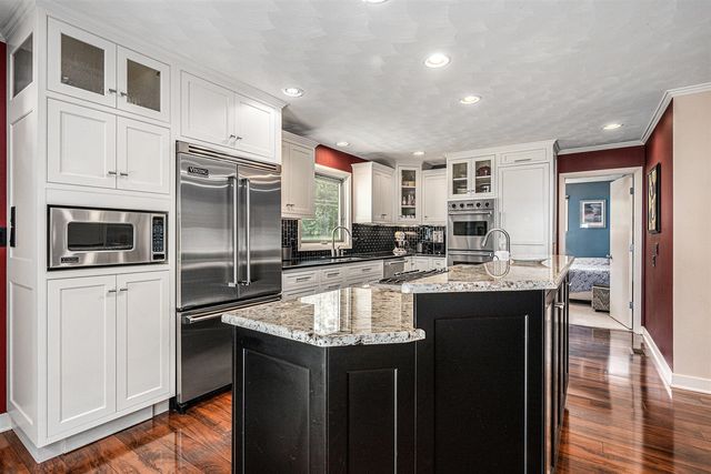 10148 Harris Drive, Portage, MI 49002