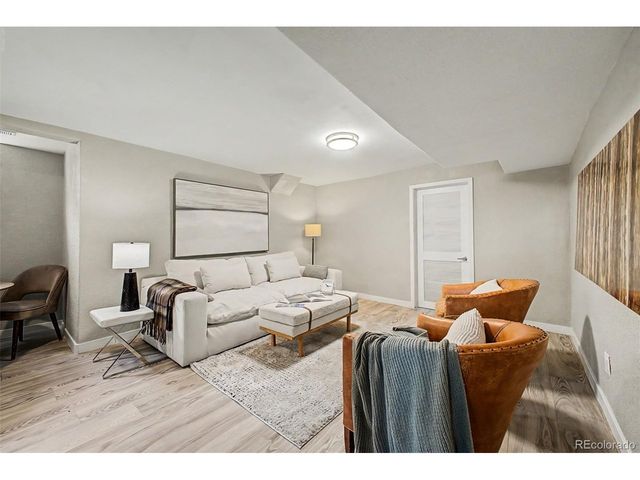 4885 W 11th Ave, Denver, CO 80204