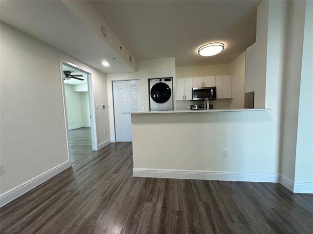 110 SW 12 Street 902, Miami, FL 33130