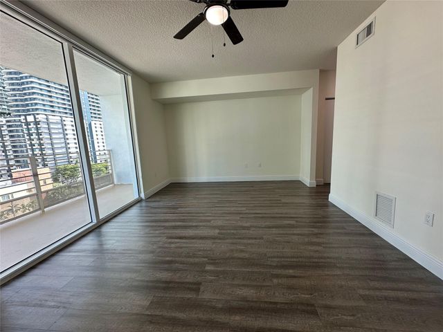 110 SW 12 Street 902, Miami, FL 33130