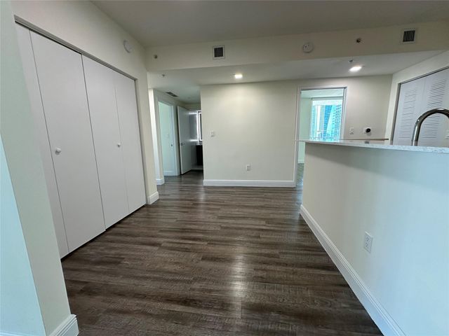 110 SW 12 Street 902, Miami, FL 33130