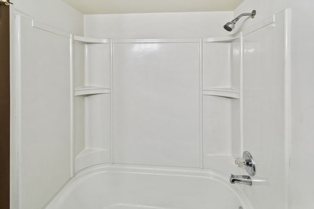 2450 Terrace Avenue 1W, Lynwood, IL 60411