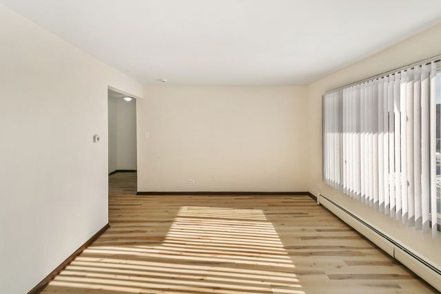 2450 Terrace Avenue 1W, Lynwood, IL 60411