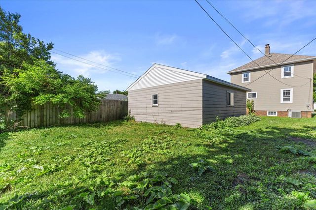 2213 Carlilse AVENUE, Racine, WI 53404
