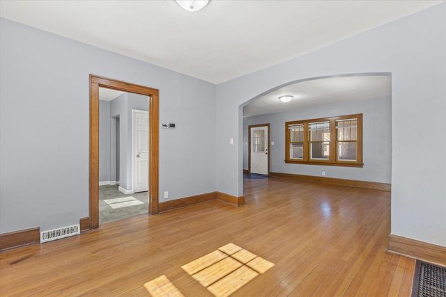 2213 Carlilse AVENUE, Racine, WI 53404
