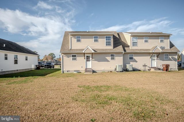 215 N BROWN ST, Fruitland, MD 21826