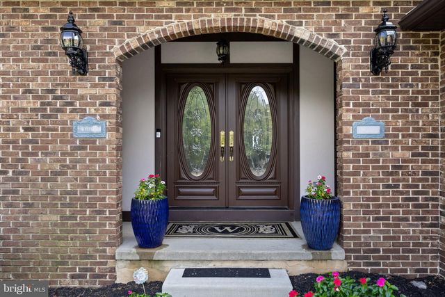 2 ACORN HILL DR, Voorhees, NJ 08043