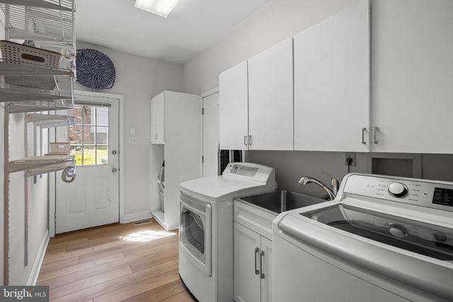 2 ACORN HILL DR, Voorhees, NJ 08043