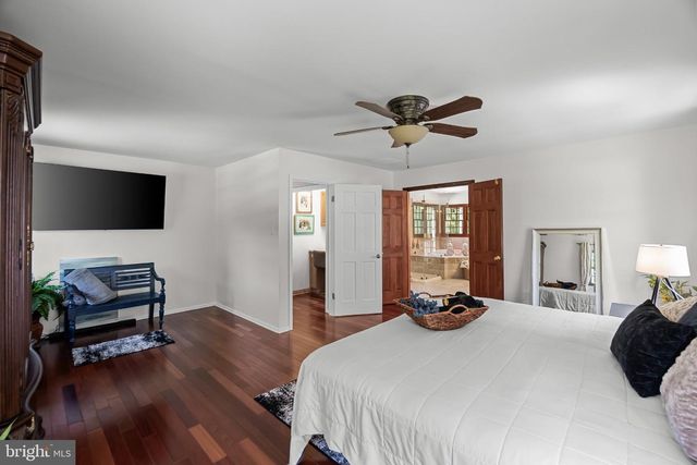 2 ACORN HILL DR, Voorhees, NJ 08043