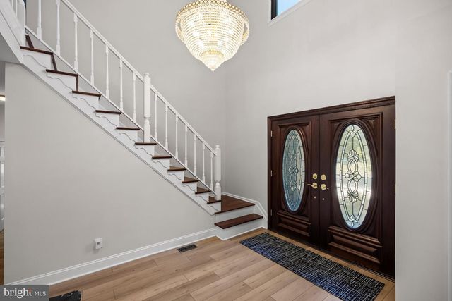 2 ACORN HILL DR, Voorhees, NJ 08043