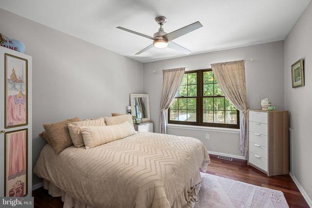 2 ACORN HILL DR, Voorhees, NJ 08043
