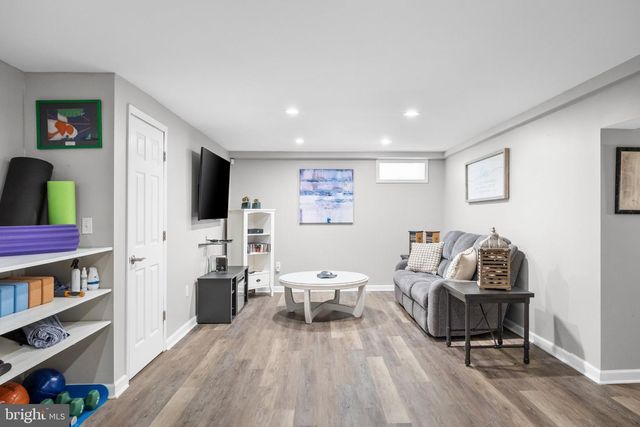 2 ACORN HILL DR, Voorhees, NJ 08043