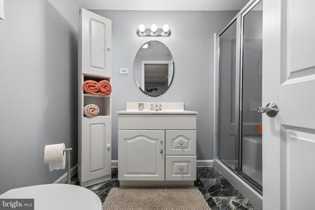 2 ACORN HILL DR, Voorhees, NJ 08043