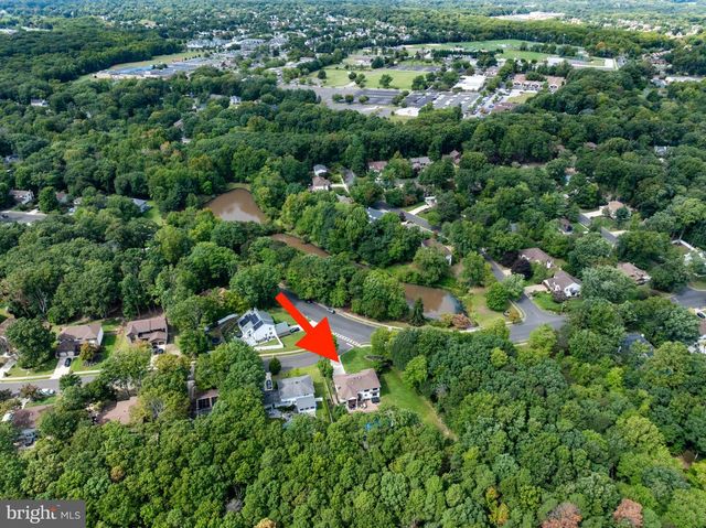 2 ACORN HILL DR, Voorhees, NJ 08043