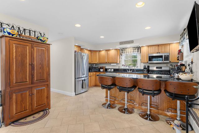 72 Hidden Lane, Northfield, NH 03276