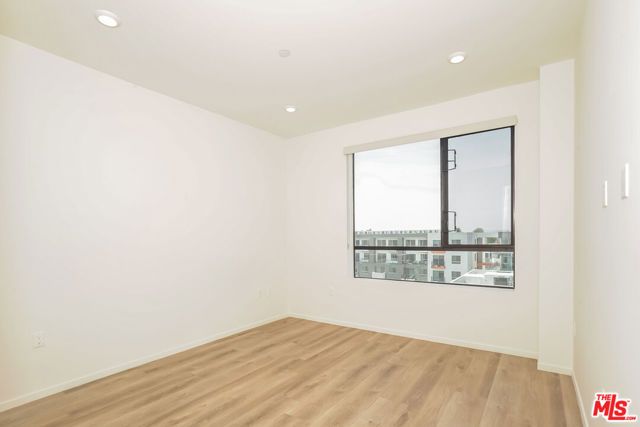 521 N Gramercy Place 306, Los Angeles, CA 90004