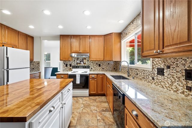 20 113th Street SE, Everett, WA 98208