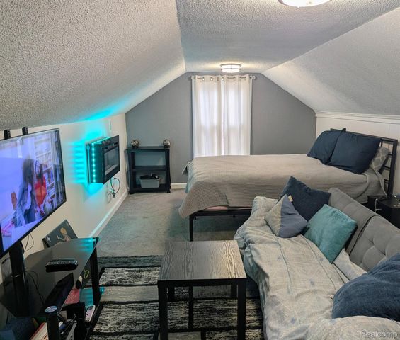 20314 Westhampton Avenue, Southfield, MI 48075