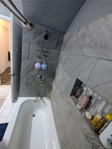 20314 Westhampton Avenue, Southfield, MI 48075