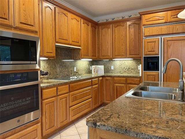 120 Brazos DR, Georgetown, TX 78628
