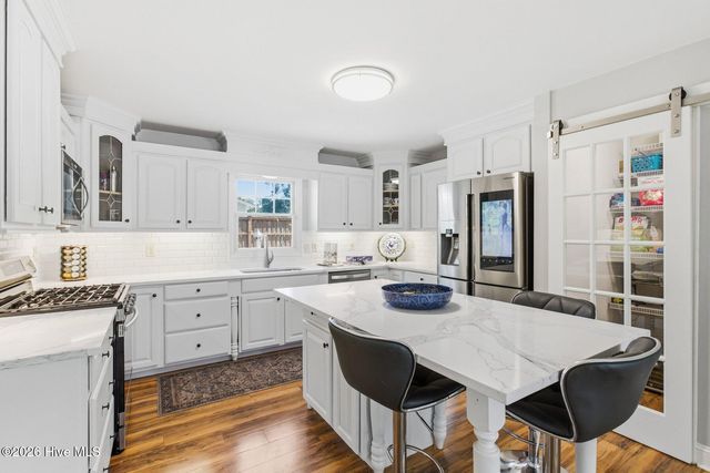 211 Simmons Drive, Wilmington, NC 28411