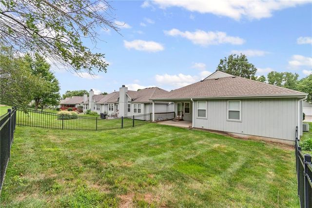 864 Reese Street, Liberty, MO 64068