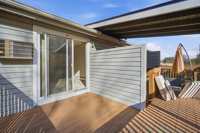 2 Carillon Drive APT D, Rocky Hill, CT 06067