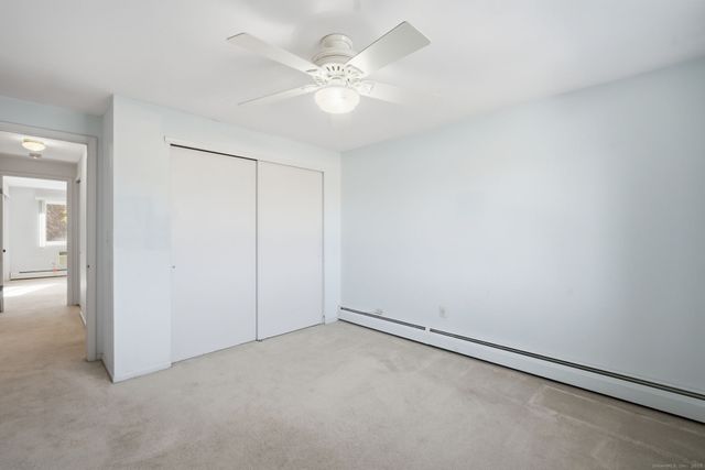 2 Carillon Drive APT D, Rocky Hill, CT 06067