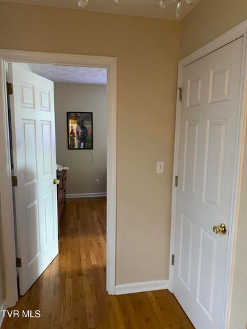 239 Blue Springs Road, Elizabethton, TN 37643
