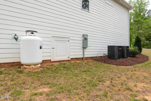 190 Whistlers Cove, Louisburg, NC 27549