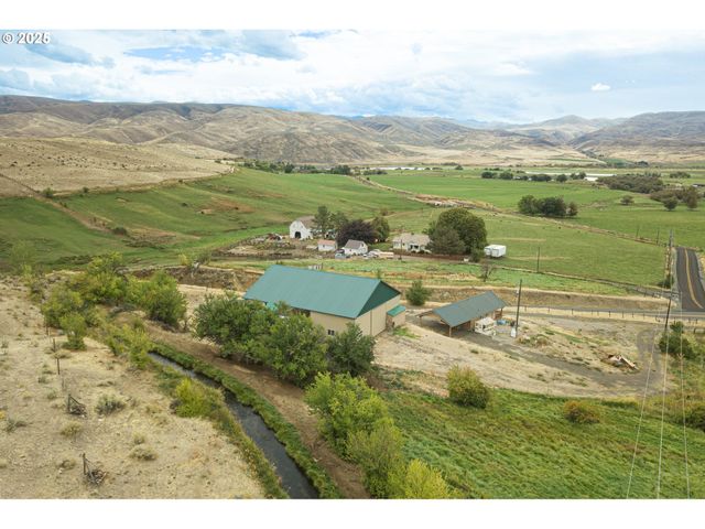 37102 WOODS Ln, Richland, OR 97870