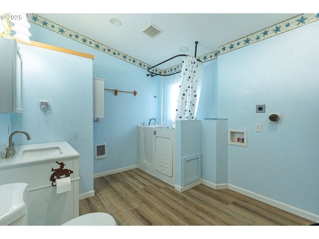 37102 WOODS Ln, Richland, OR 97870