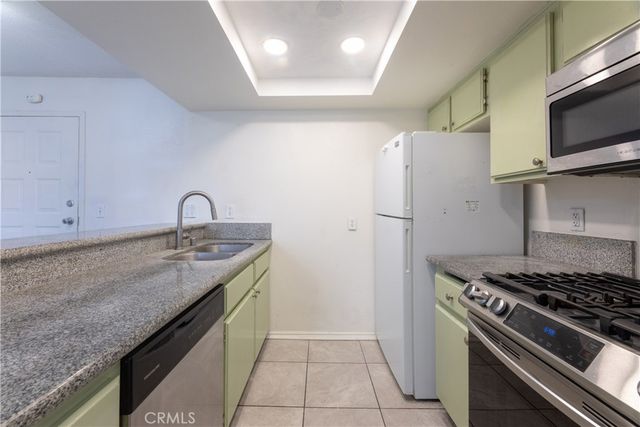 327 Chestnut Avenue 201, Long Beach, CA 90802