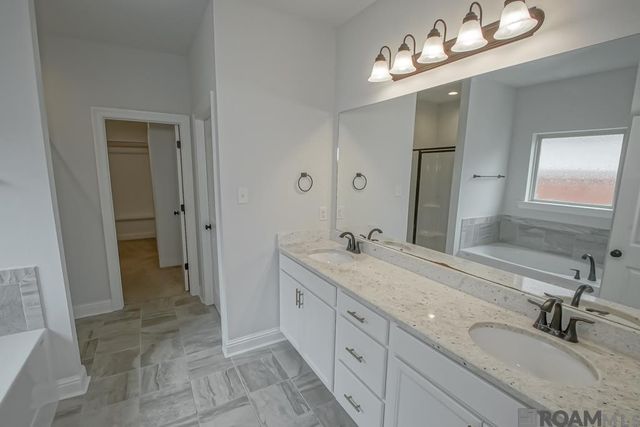 8897 Dalwood Dr, Denham Springs, LA 70726