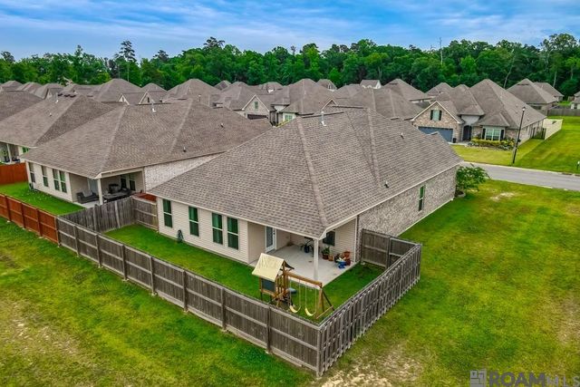 8897 Dalwood Dr, Denham Springs, LA 70726
