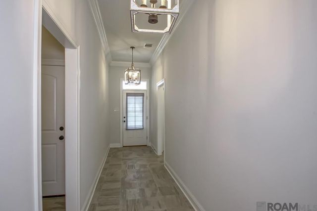 8897 Dalwood Dr, Denham Springs, LA 70726