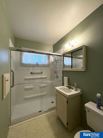 601 Skyway Road, Lincoln, NE 68505