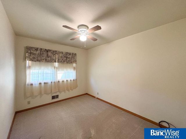 601 Skyway Road, Lincoln, NE 68505