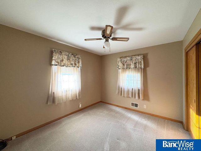 601 Skyway Road, Lincoln, NE 68505