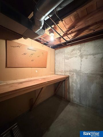 601 Skyway Road, Lincoln, NE 68505