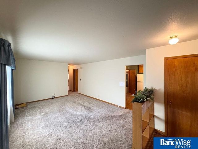 601 Skyway Road, Lincoln, NE 68505