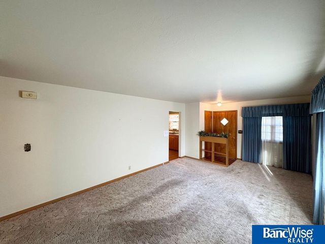 601 Skyway Road, Lincoln, NE 68505